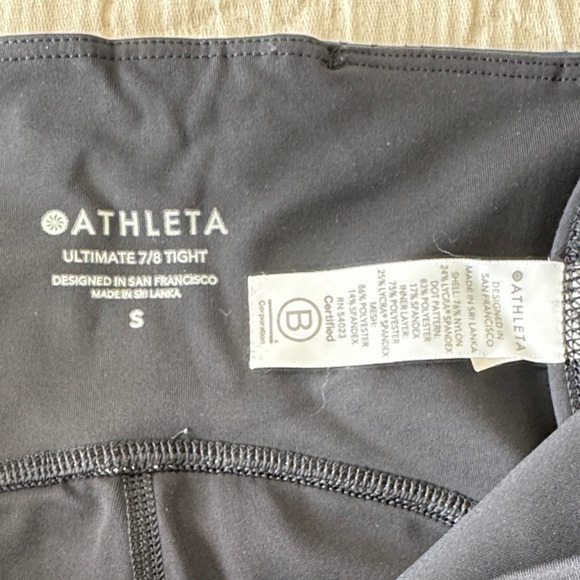 Athleta Ultimate Stash Pocket Laser Dot High Rise 7/8 Legging, Size S - Picture 8 of 8